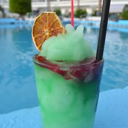 Garden Atlantis En Club Atlantis Aparthotel